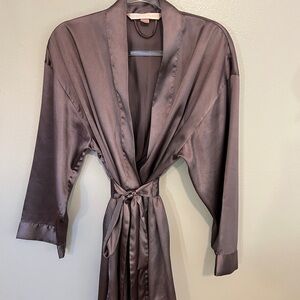 Victoria's Secret Satin Robe in lavender purple